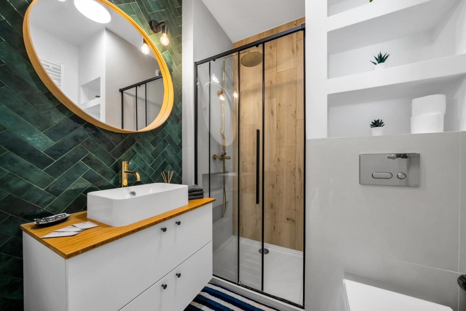 Skierniewicka Apt - Parking, Workspace, Balcony - By Rentujemy Varsovia Exterior foto